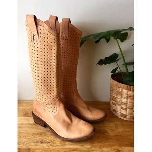 Frye Perforated Diamond Tan Leather Boots 77680